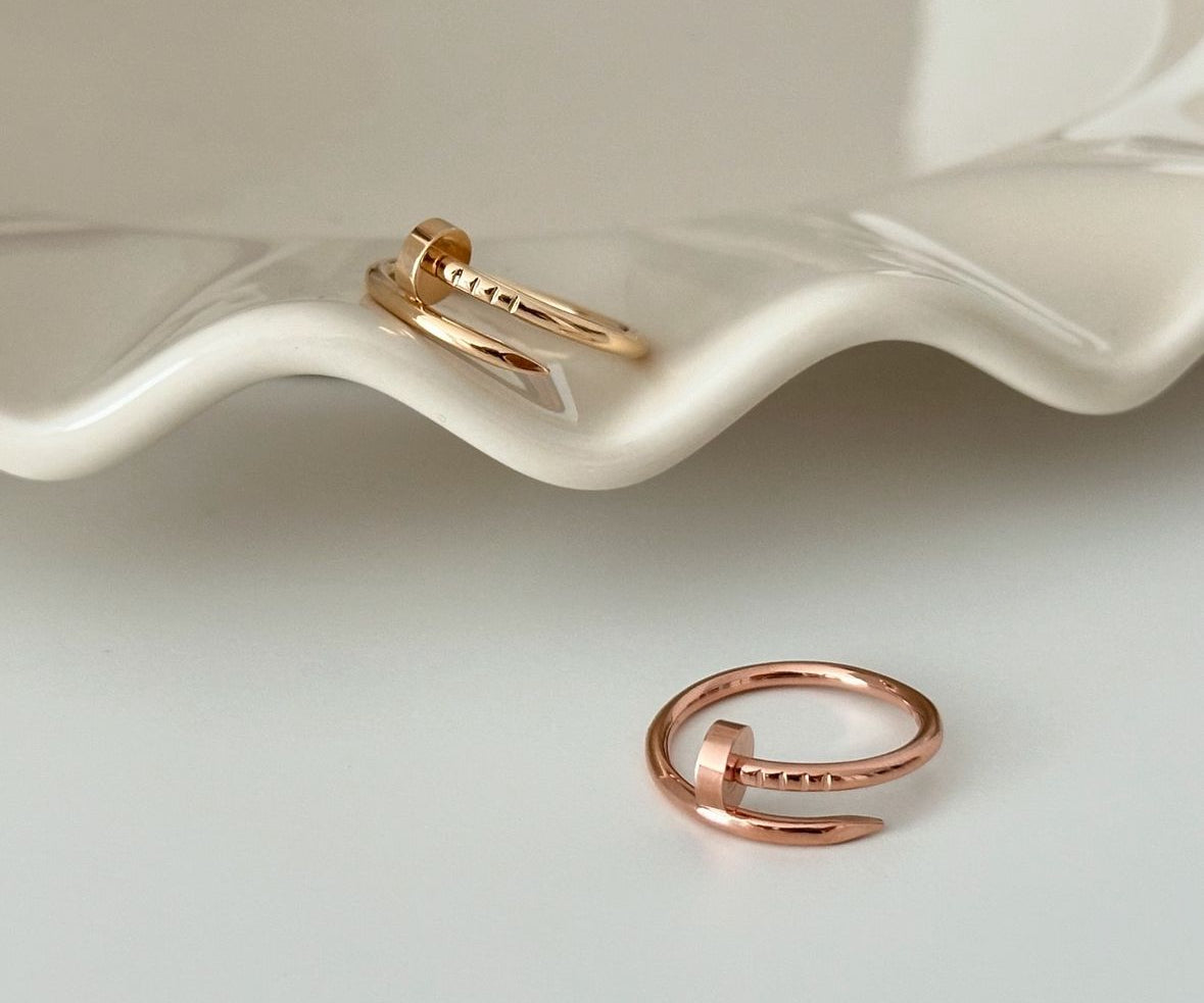 Anello Cartier Chiodo